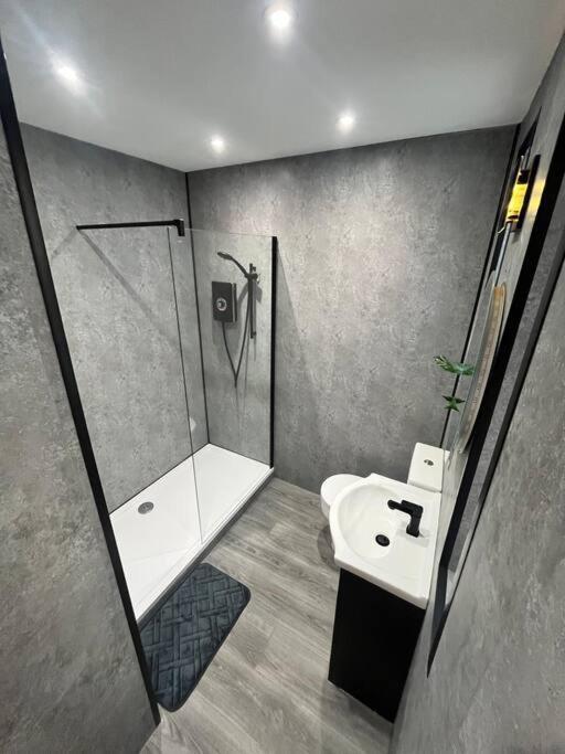Stunning 2 Bedroom Ground Floor Sea View Apartment Rhôs-on-Sea Extérieur photo