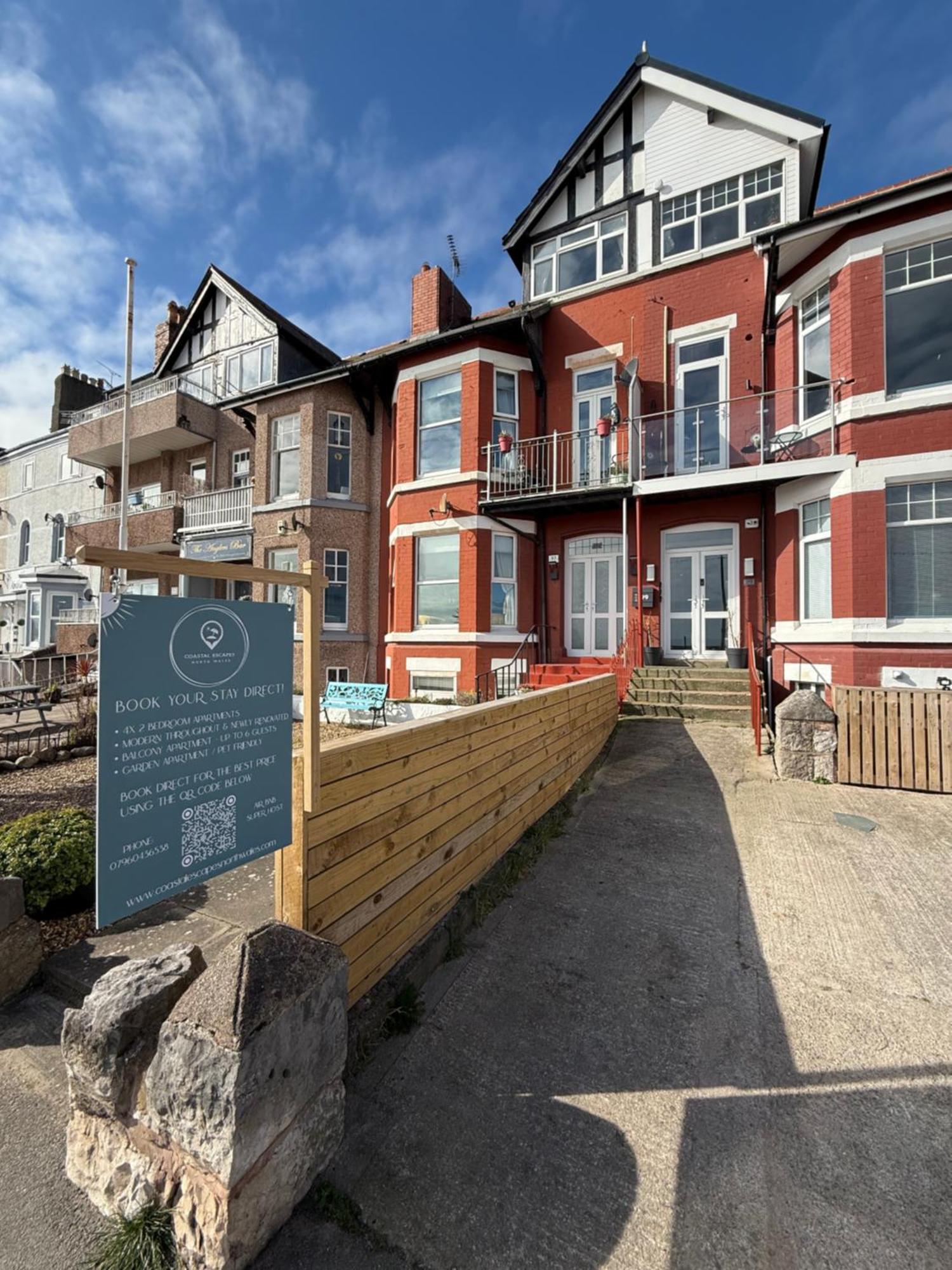 Stunning 2 Bedroom Ground Floor Sea View Apartment Rhôs-on-Sea Extérieur photo